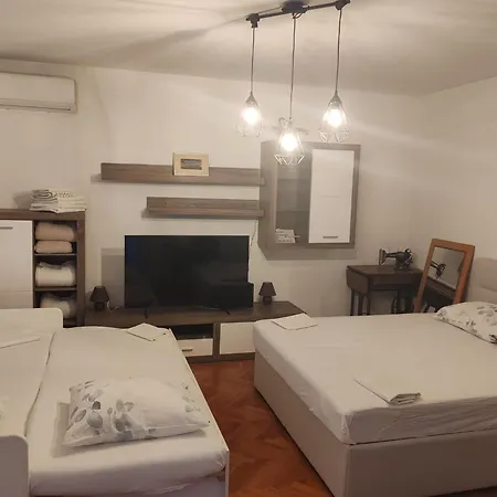 Апартаменти Valeria Спліт